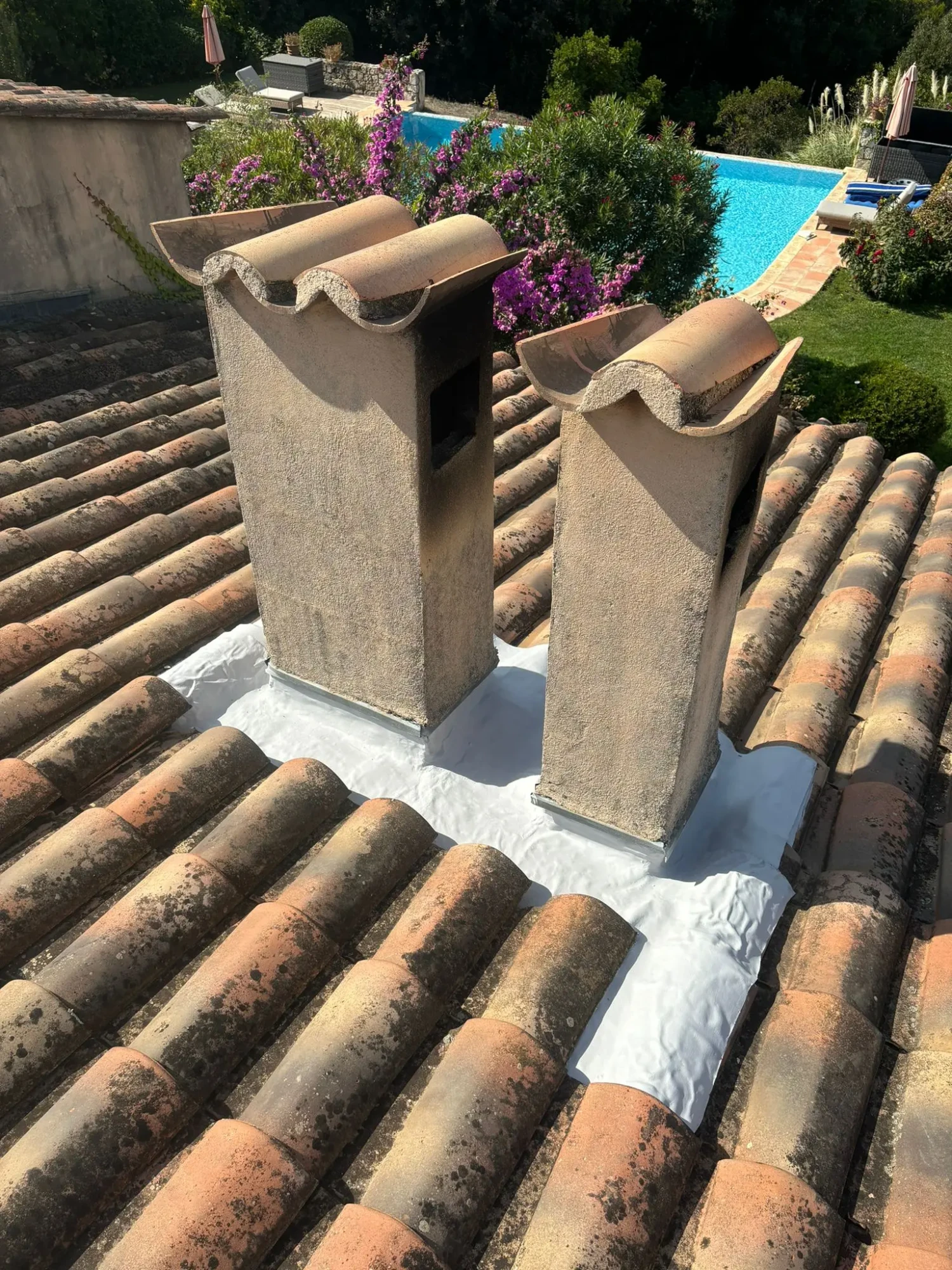 Réalisations de travaux toiture Antibes : exemples de rénovations de charpente, zinguerie et couverture